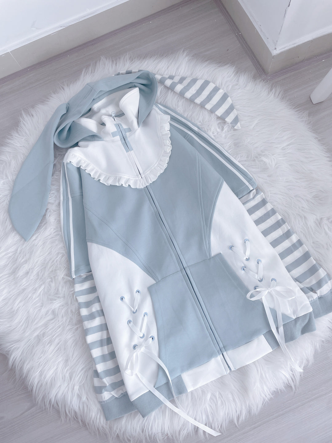 Tenshi Kaiwai Coat Blue Hoode With Long Bunny Ears 21834:461337