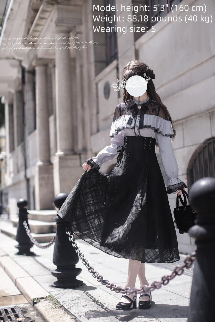 Seiso Kei Lace Blouse and High-Waisted Lace-Up Skirt 43788:785857