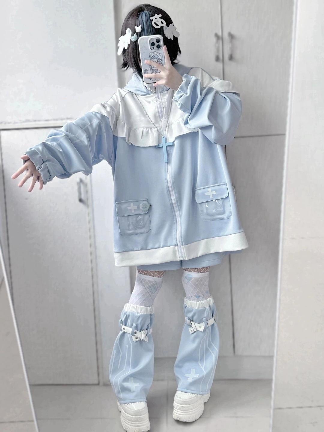 Tenshi Kaiwai Cat Ears Jacket With Ruffle And Pocket & Shorts Multicolor 39092:615366