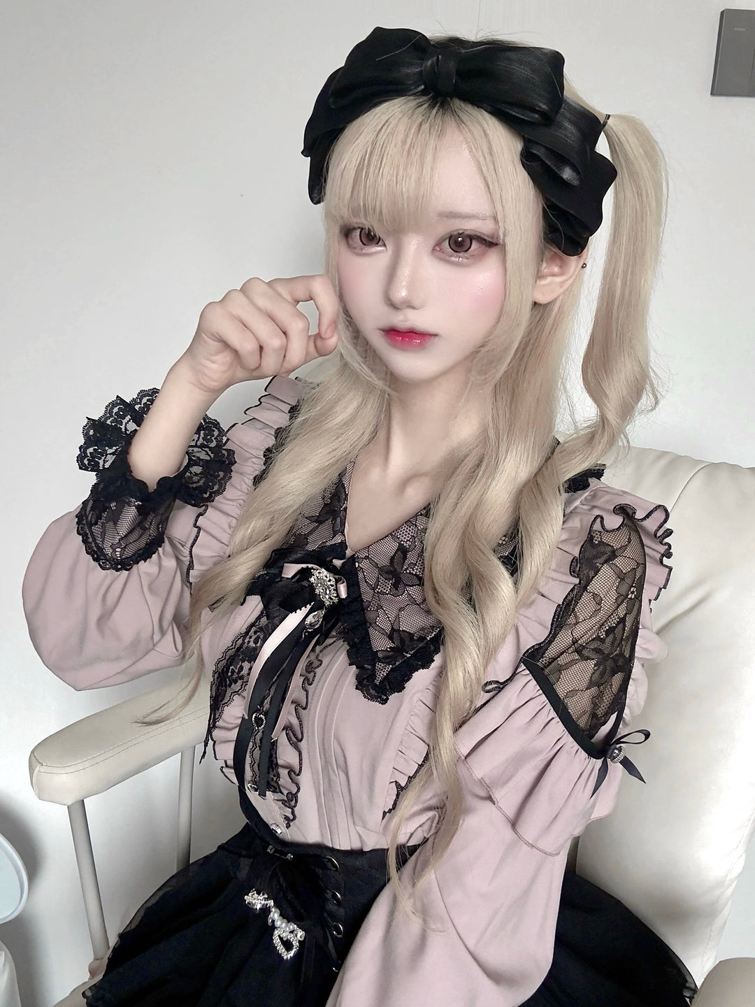 Jirai Kei Long Sleeve Blouse, Lace Overlay and Heart Buttons 44589:815163