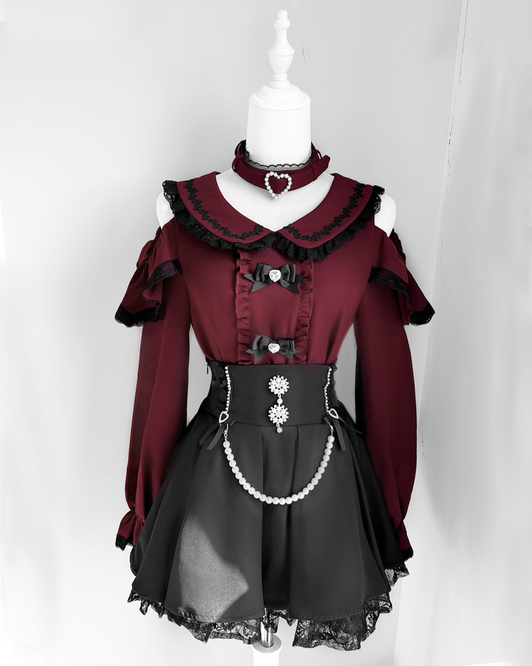 Jirai Kei Open-shoulder Blouse Black Skirt With Peal Chain 42164:729296