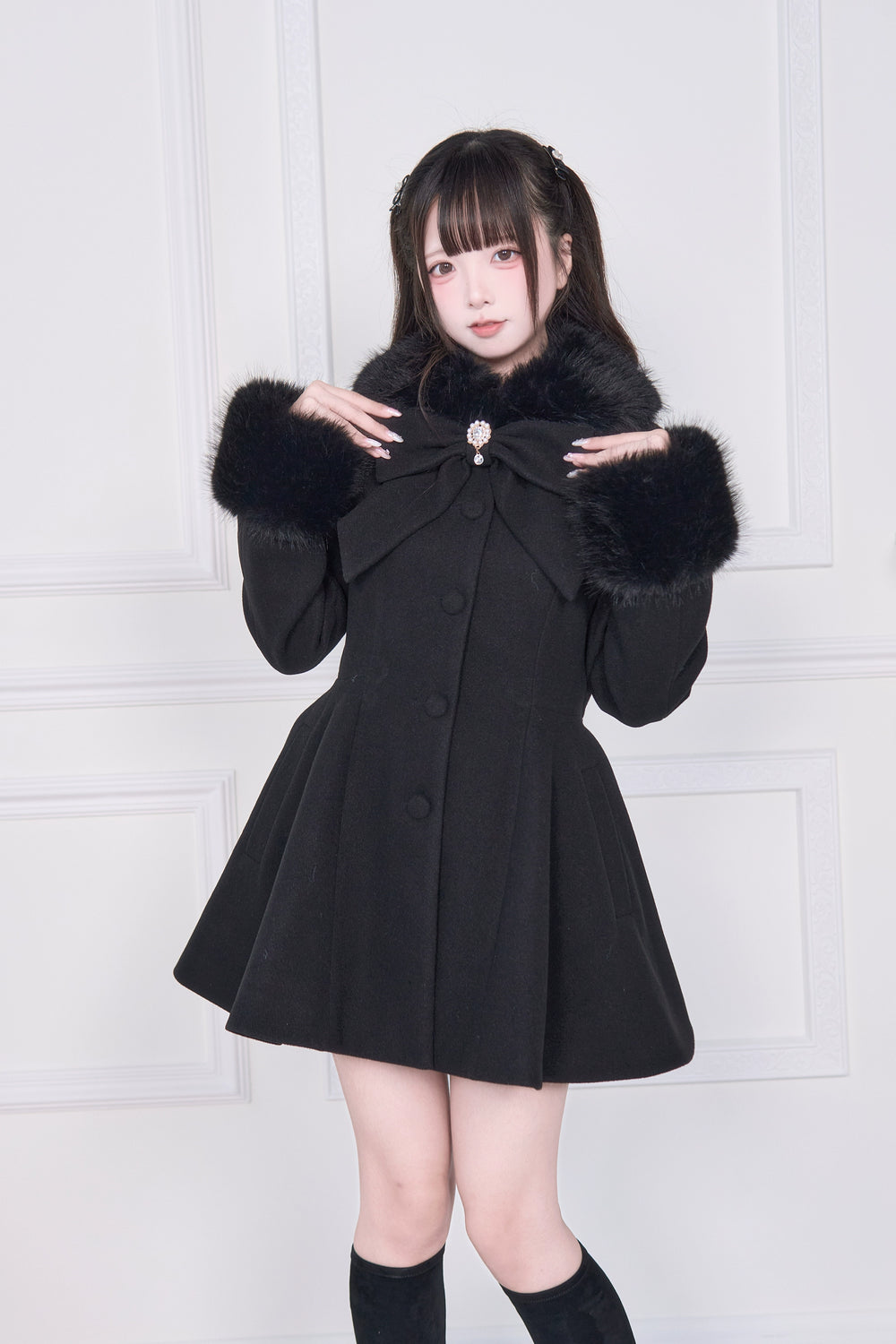 Jirai Kei Winter Coat, Faux Fur Trim, Detachable Cape (Black / M S) 44066:794450