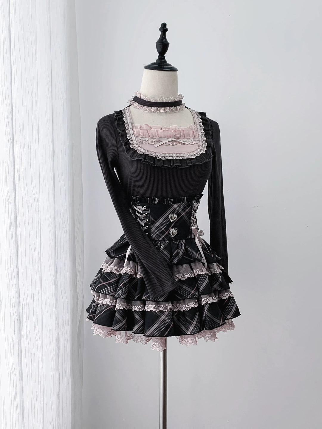 Jirai Kei Knitted Top & Skirt Set, Heart-Shaped Lace Trim 46076:874043