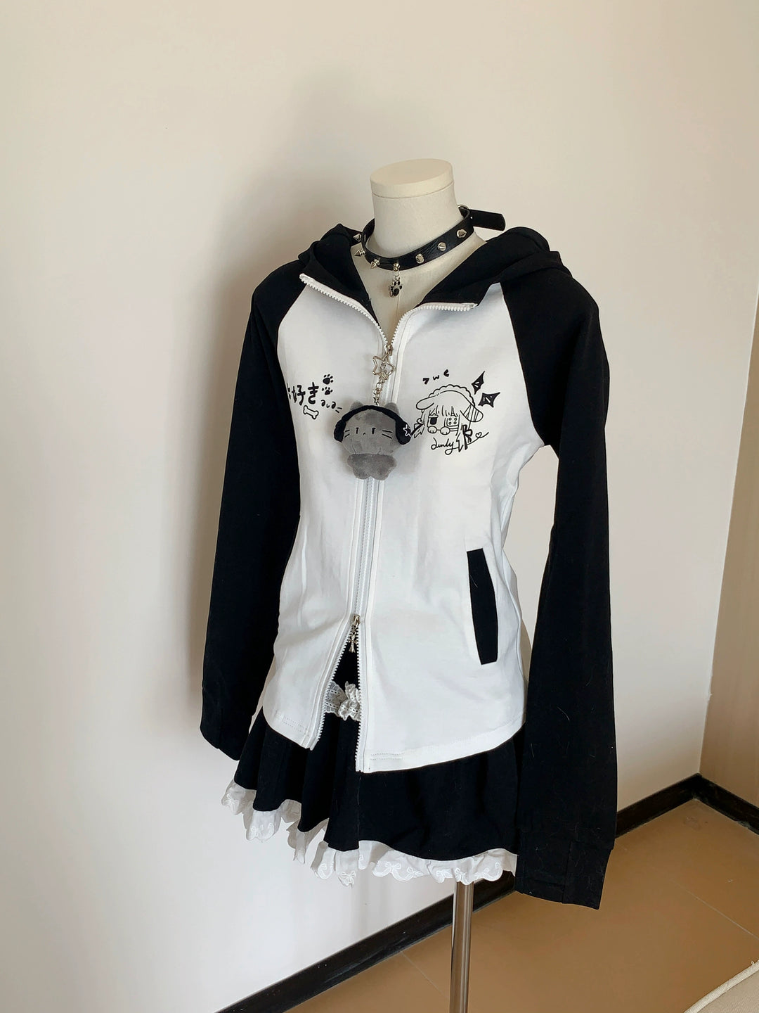 Jirai Kei Jacket with Puppy Ear Hood & Drop Shoulder Design 42896:758602