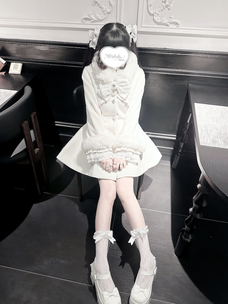 Fluffy Trim Ryousangata Winter Coat, Rhinestone Accents 44200:800816
