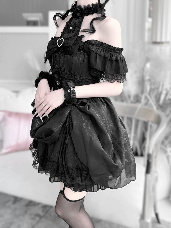 Black / White Jirai Kei Dress, Floral Lace & Halter Neck 43105:771119