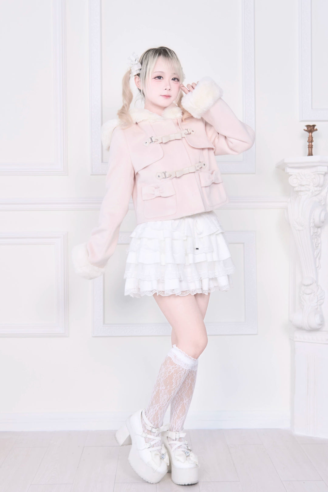 Hooded Rousangata Short Coat, Detachable Plush Cuffs 44116:796409