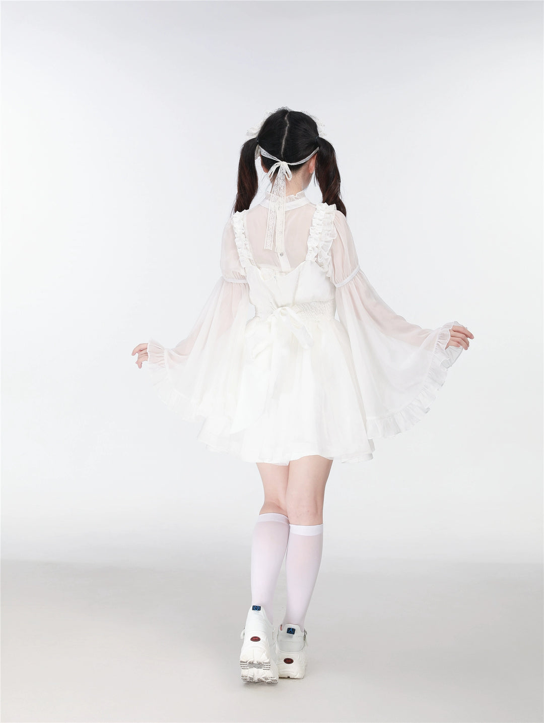 Black/White Jirai Kei Jumper Dress & Hime-Sleeved Sheer Blouse 43326:773601