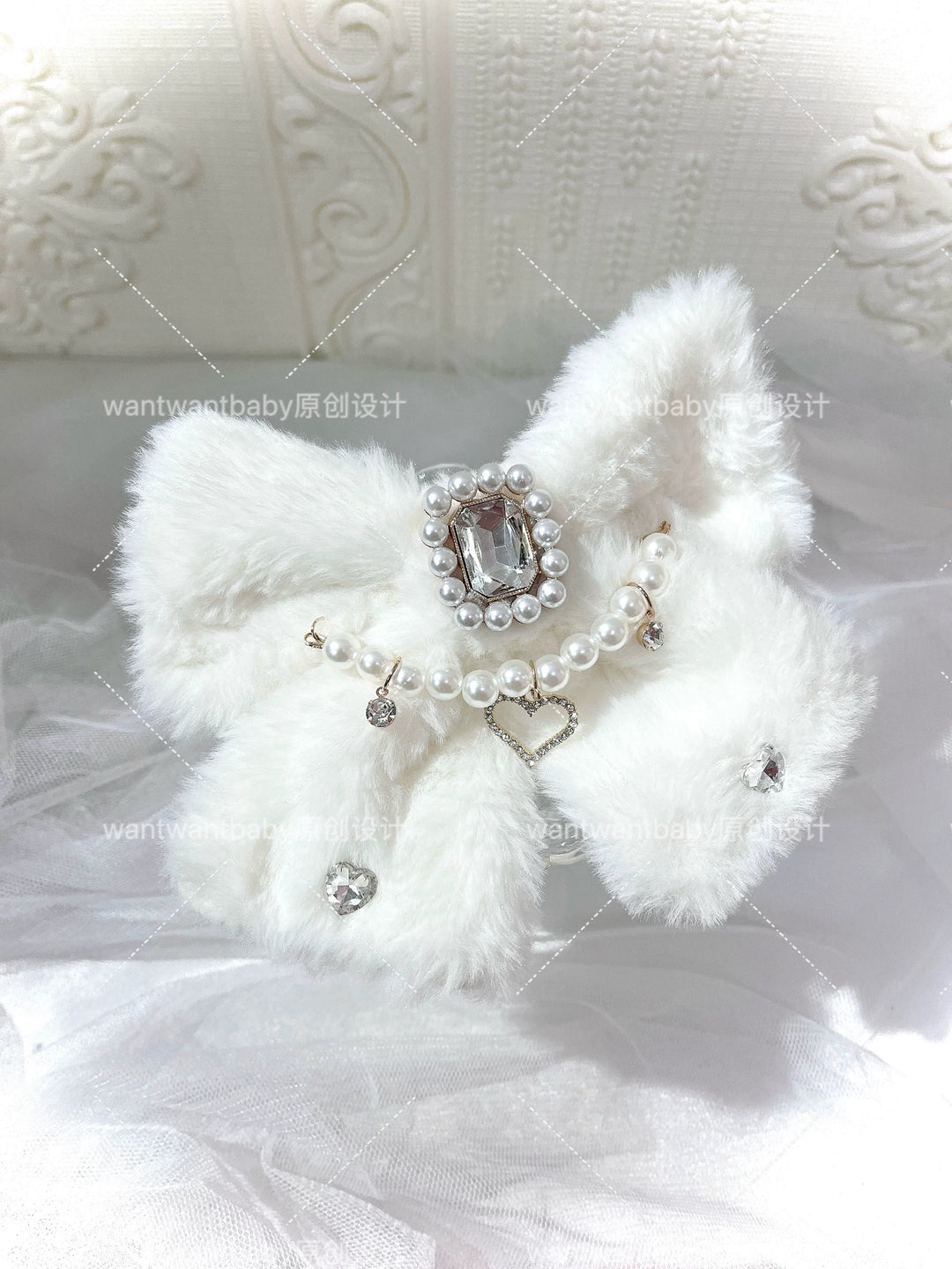 Fuzzy Ryousangata Hair Clip, Rhinestone Accents 44463:810432