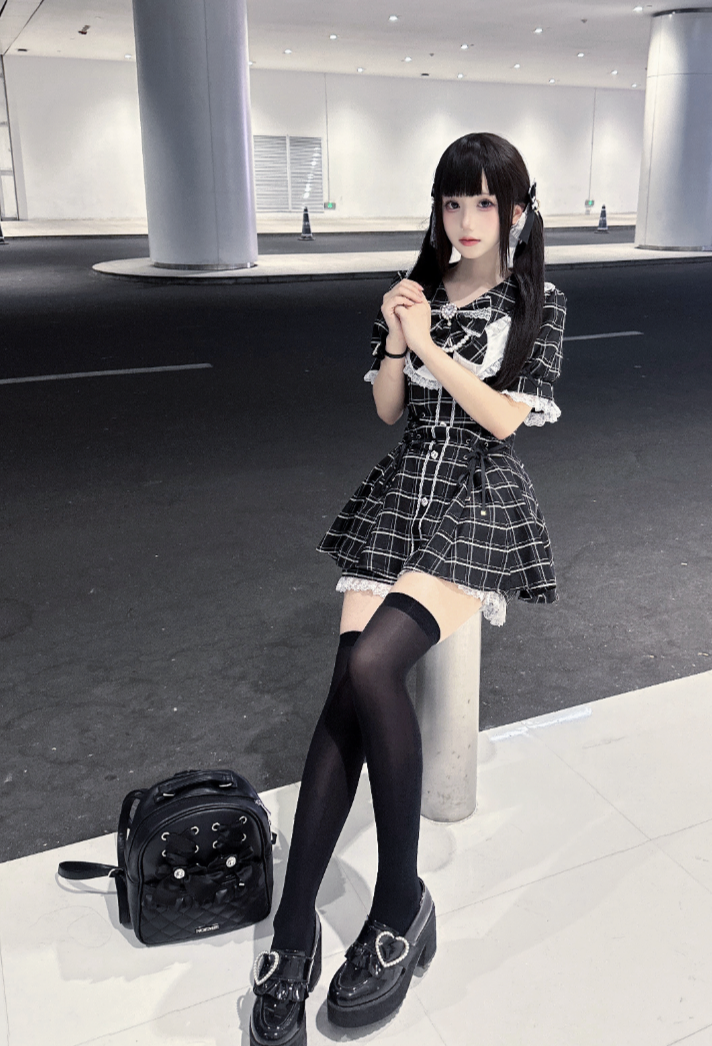 Jirai Kei Dress With Lace-Up Waist & Pocketed Shorts 43005:761695