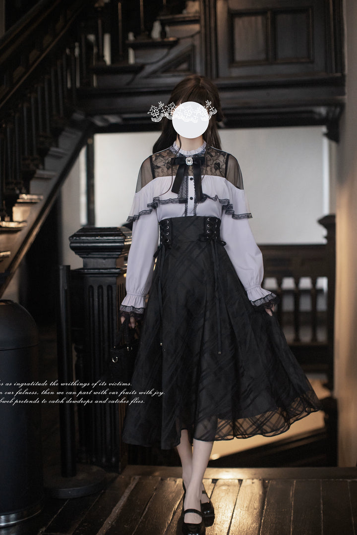Seiso Kei Lace Blouse and High-Waisted Lace-Up Skirt 43788:785852