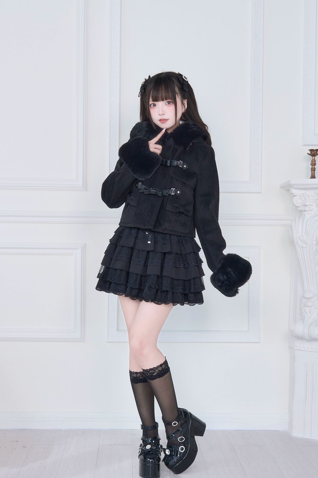 Hooded Rousangata Short Coat, Detachable Plush Cuffs 44116:796408