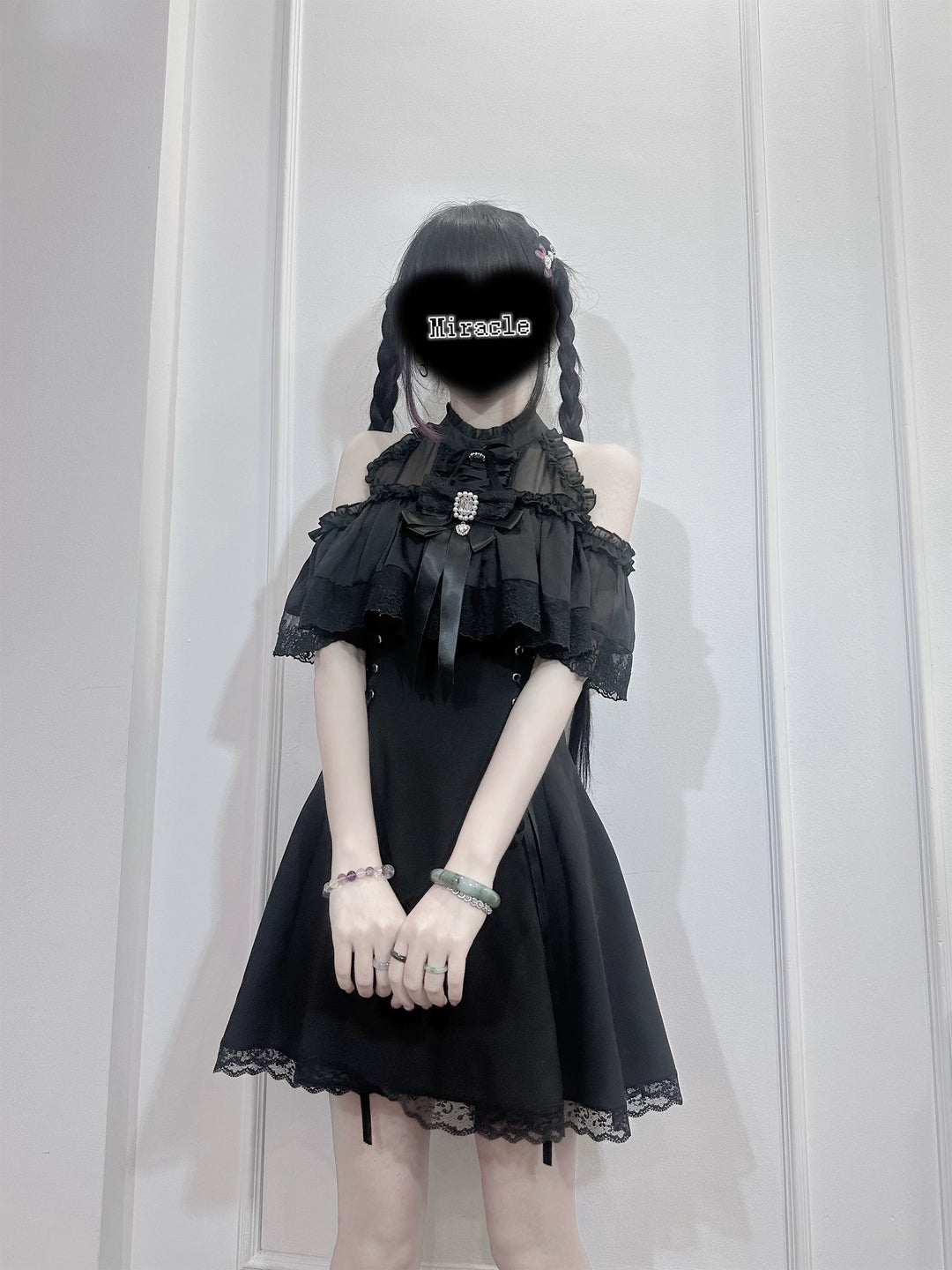 Seiso Kei Open-Shoulder Dress, Lace Details 44745:821863