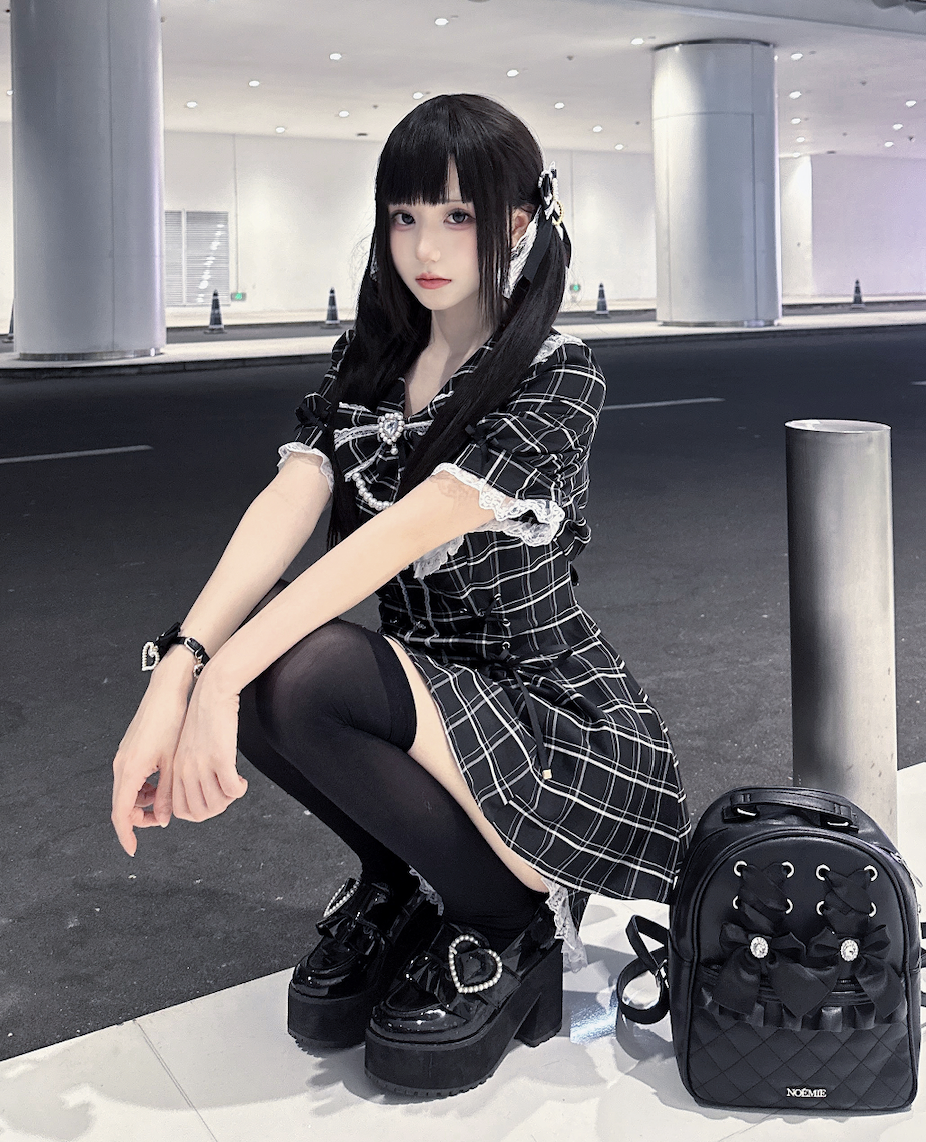 Jirai Kei Dress With Lace-Up Waist & Pocketed Shorts 43005:761681