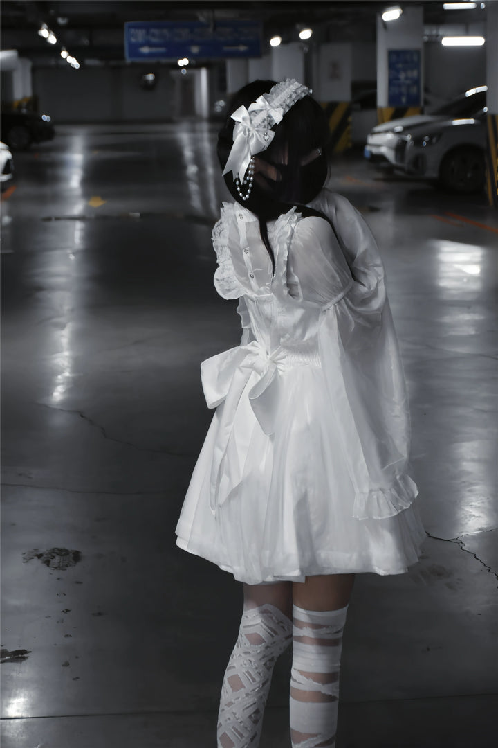Black/White Jirai Kei Jumper Dress & Hime-Sleeved Sheer Blouse 43326:773587