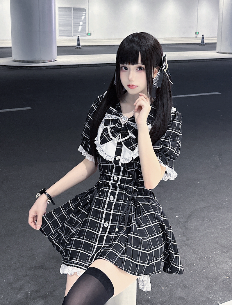 Jirai Kei Dress With Lace-Up Waist & Pocketed Shorts 43005:761698
