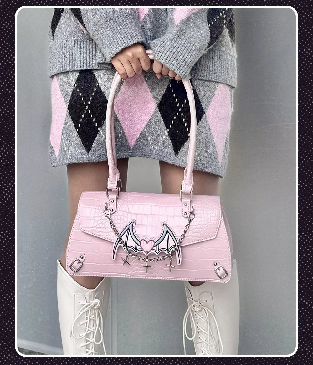 Bat-Inspired Itabag, Croc Texture & Clear Display Window 44930:829021