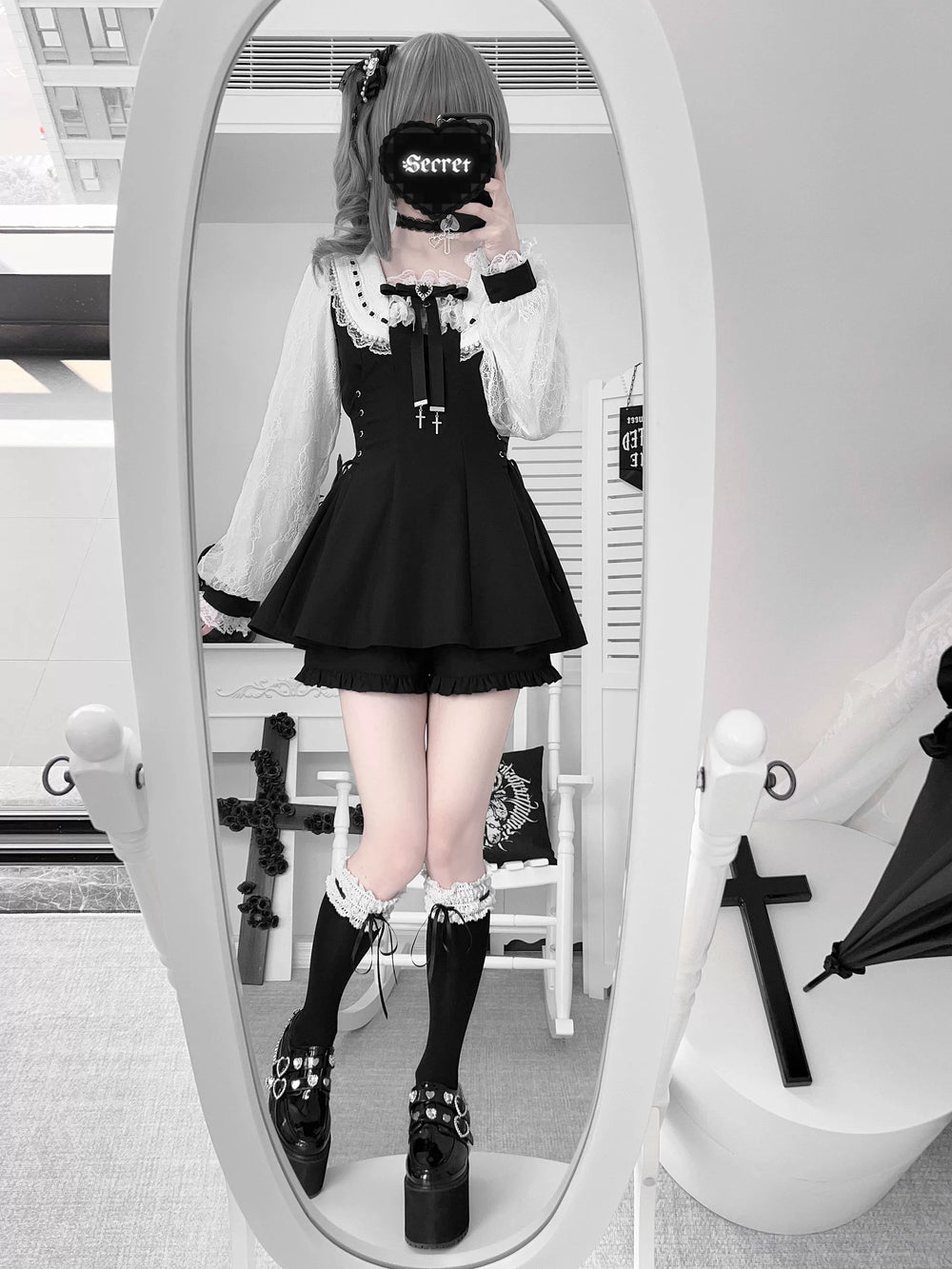 Long-Sleeved Jirai Kei Dress, Pocketed Shorts 43856:787336