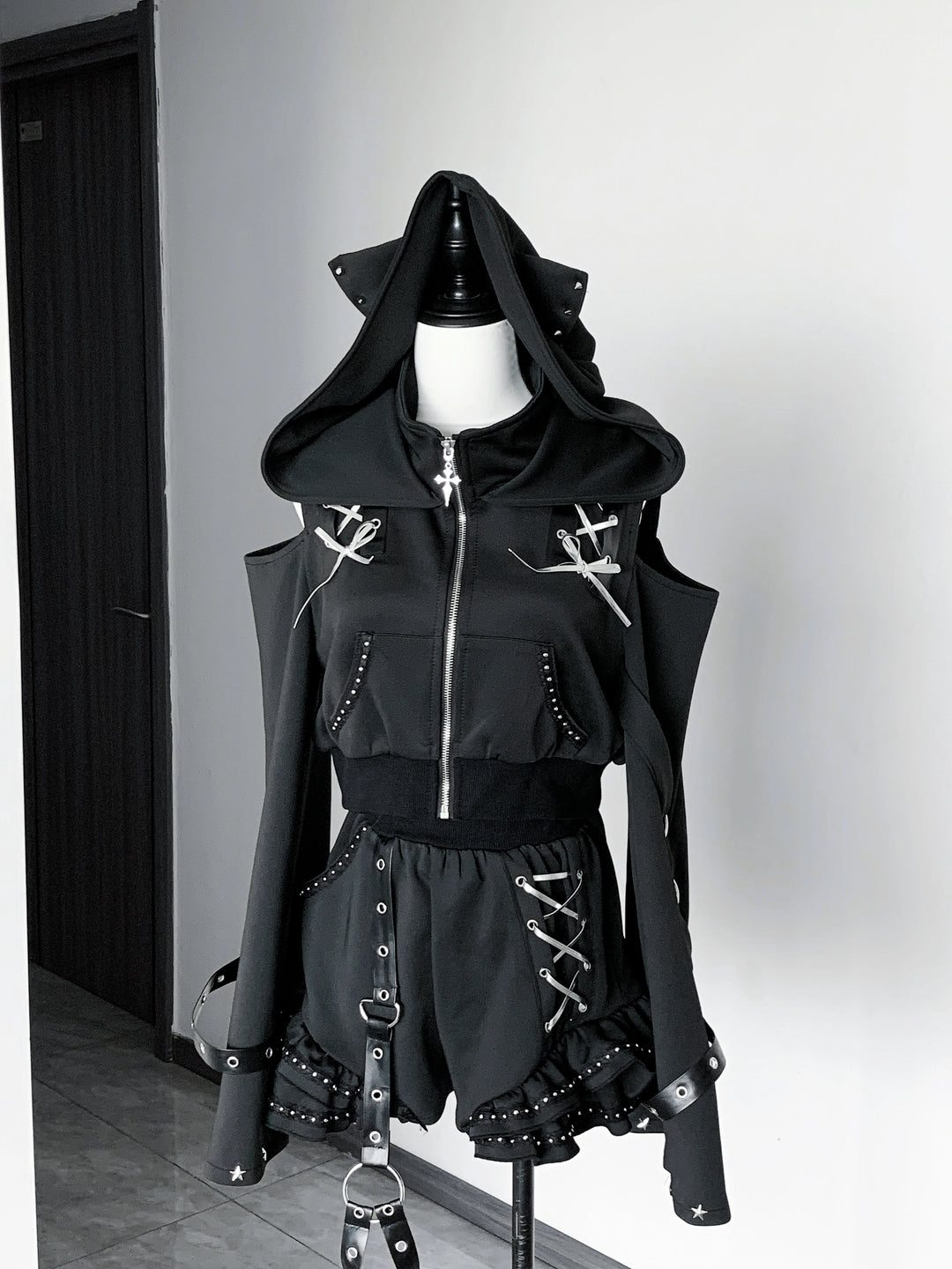 Gothic Hooded Crop Jacket & Shorts Set, Cat Ear (L S) 46064:874082