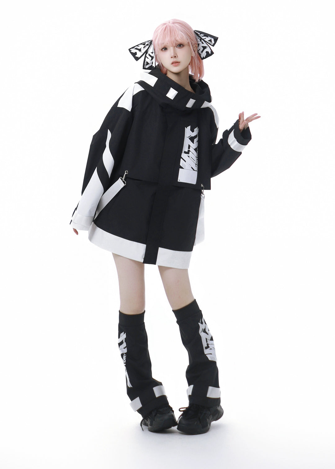 Tenshi Kaiwai Suit Hooded Windbreaker Shorts Set 40084:654386