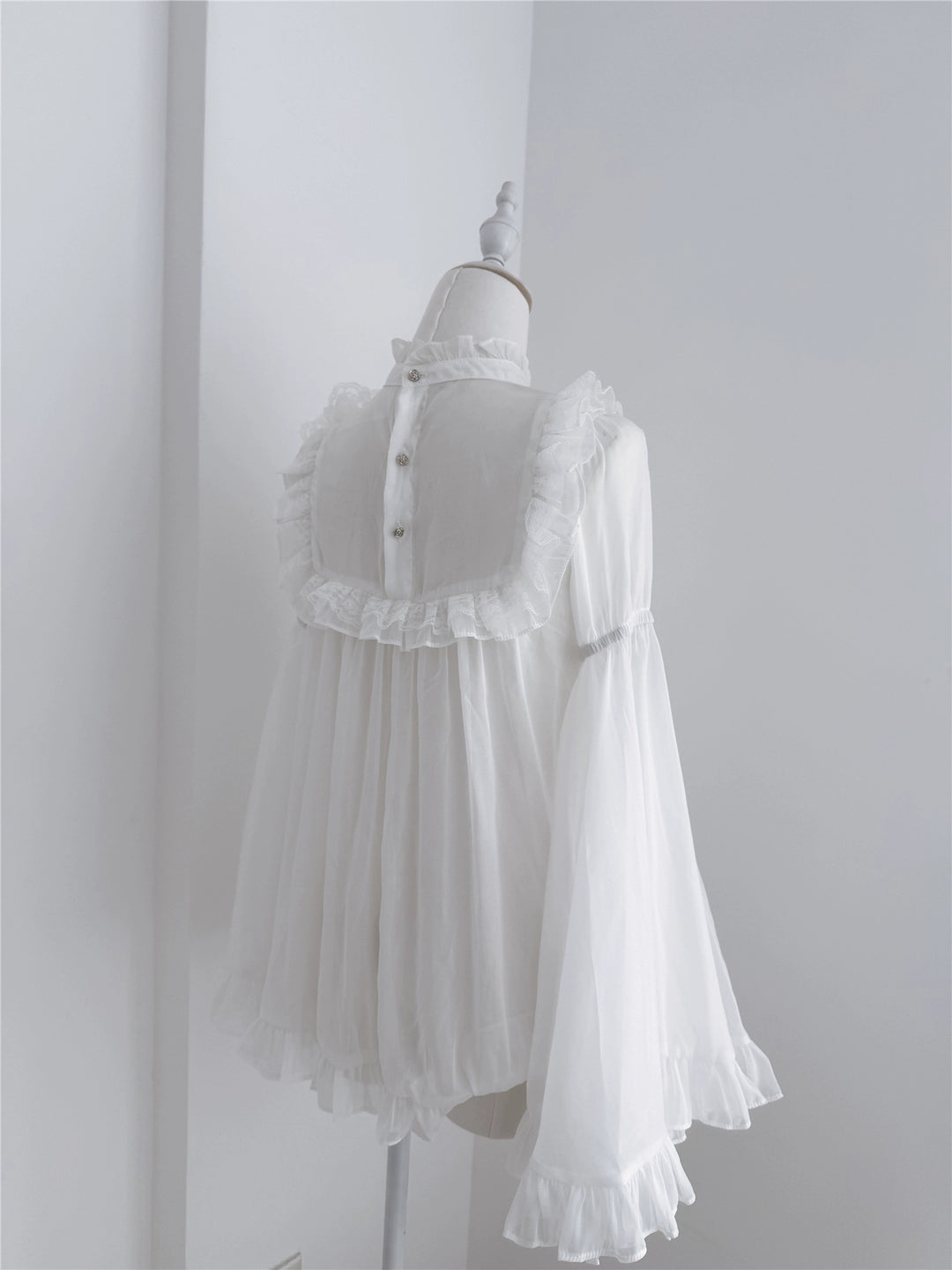 Black/White Jirai Kei Jumper Dress & Hime-Sleeved Sheer Blouse 43326:773578