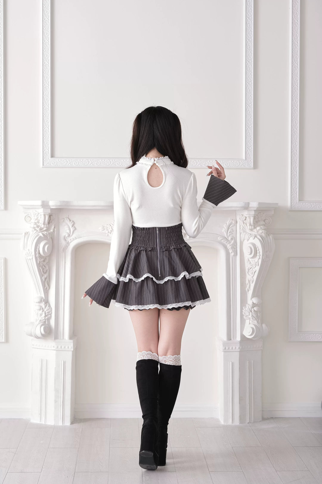 Jirai Kei Knit Top, Choker-Style Neck and Flared Sleeves 44686:818948