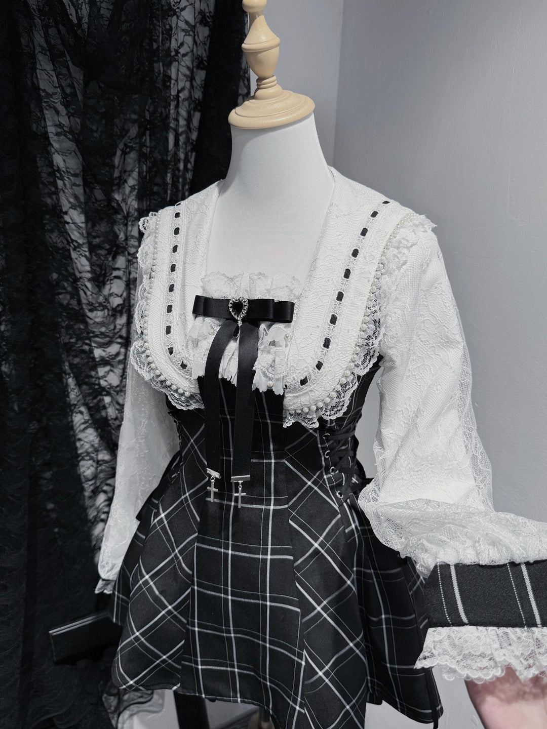 Long-Sleeved Jirai Kei Dress, Pocketed Shorts (Plaid / L M S XL) 43856:787377